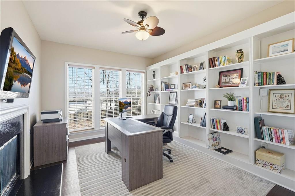 1525 Aurelia Drive