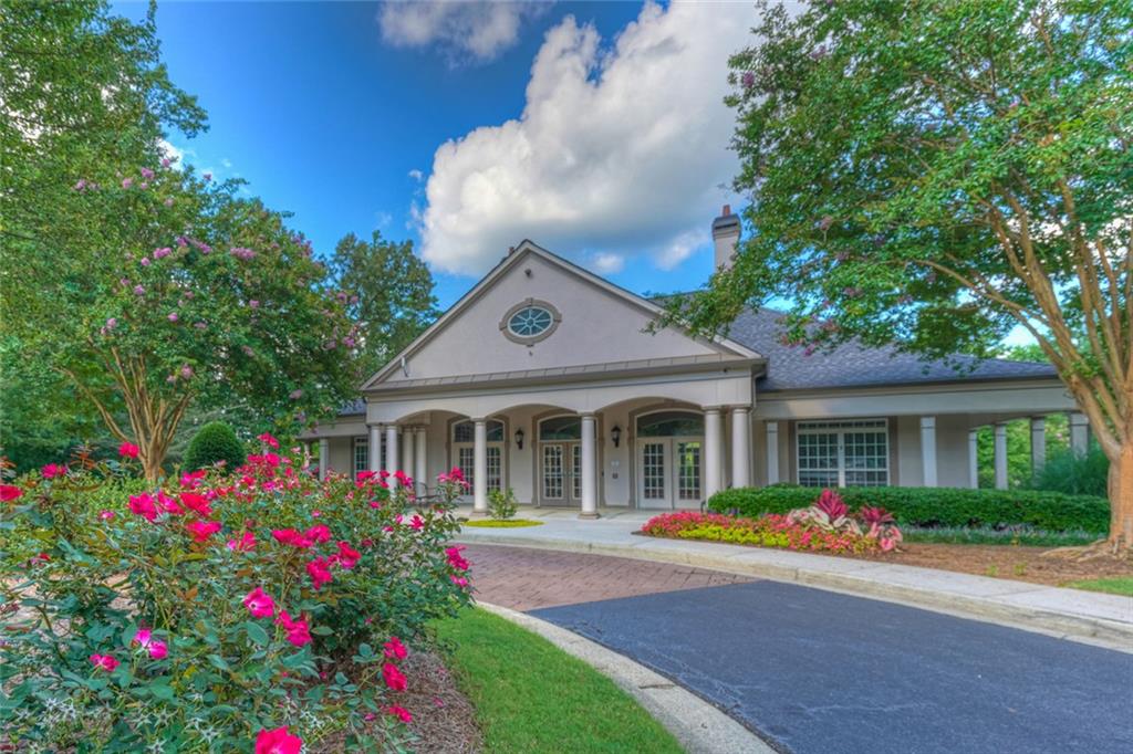 1525 Aurelia Drive