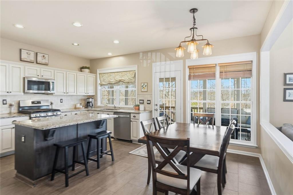 1525 Aurelia Drive