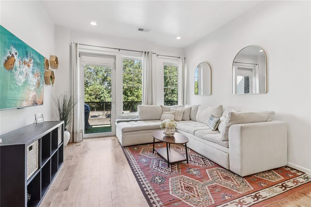 1430 Dresden Drive NE Unit 225