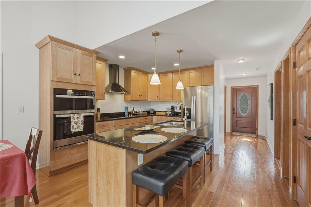 3812 James Ed Road