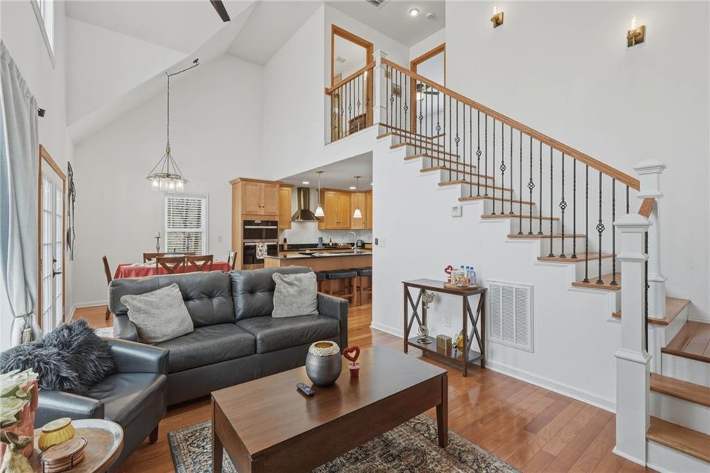 3812 James Ed Road
