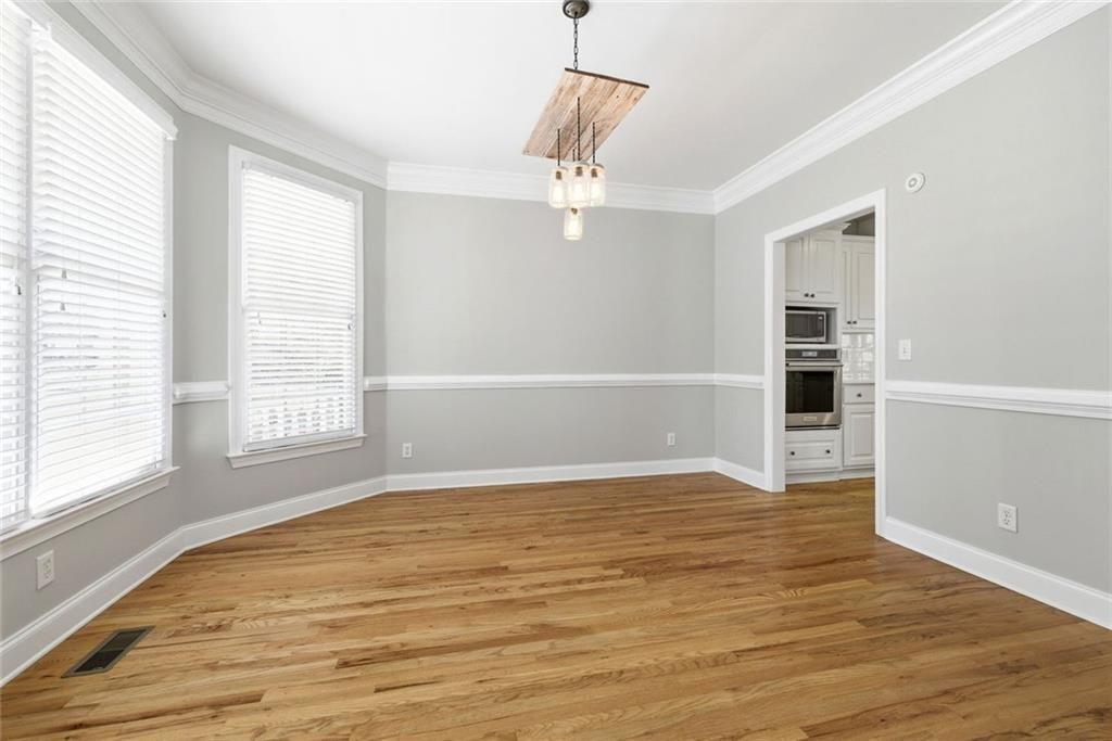 5576 Riverwalk Court