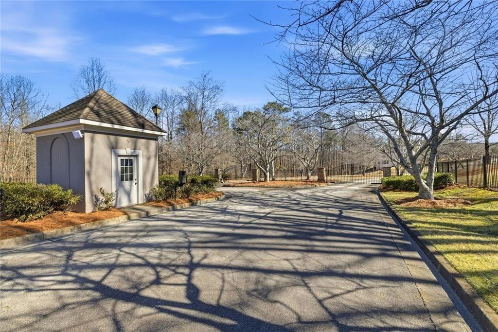 5576 Riverwalk Court