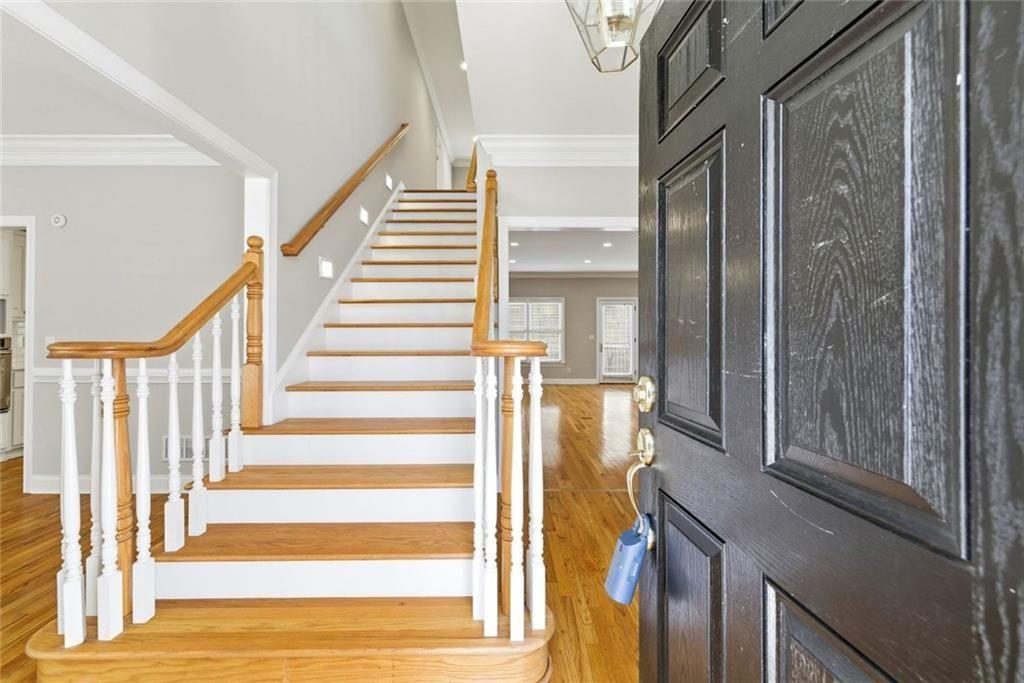 5576 Riverwalk Court