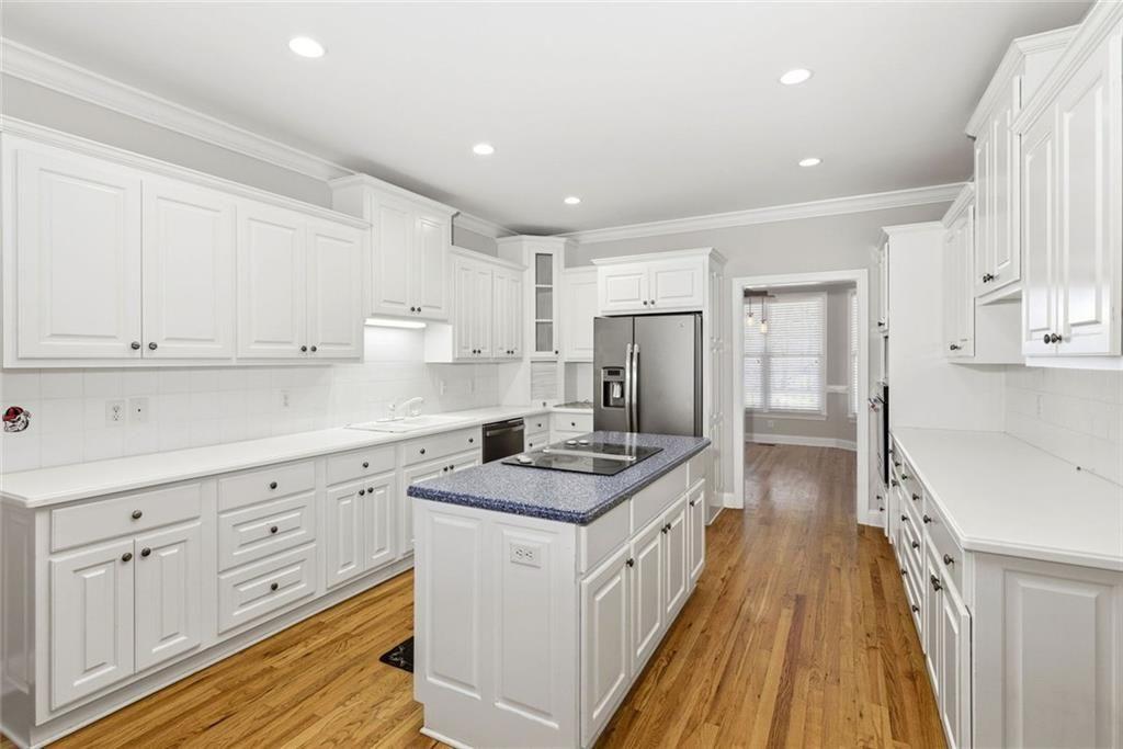 5576 Riverwalk Court