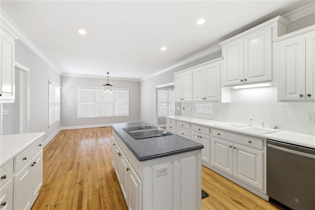 5576 Riverwalk Court