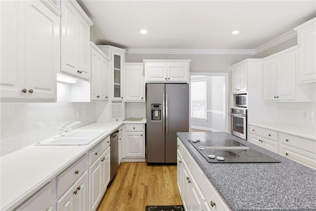 5576 Riverwalk Court