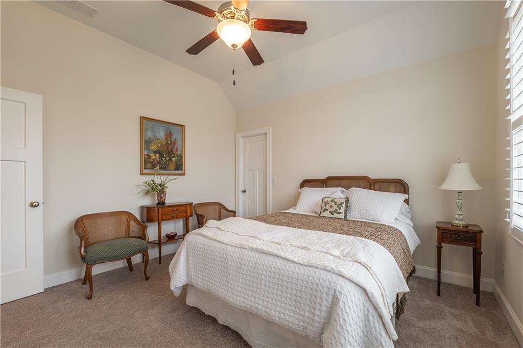 132 Chestnut Oak Lane