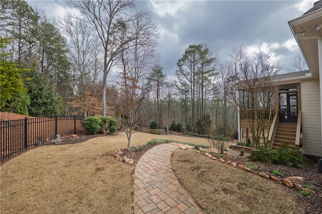 132 Chestnut Oak Lane