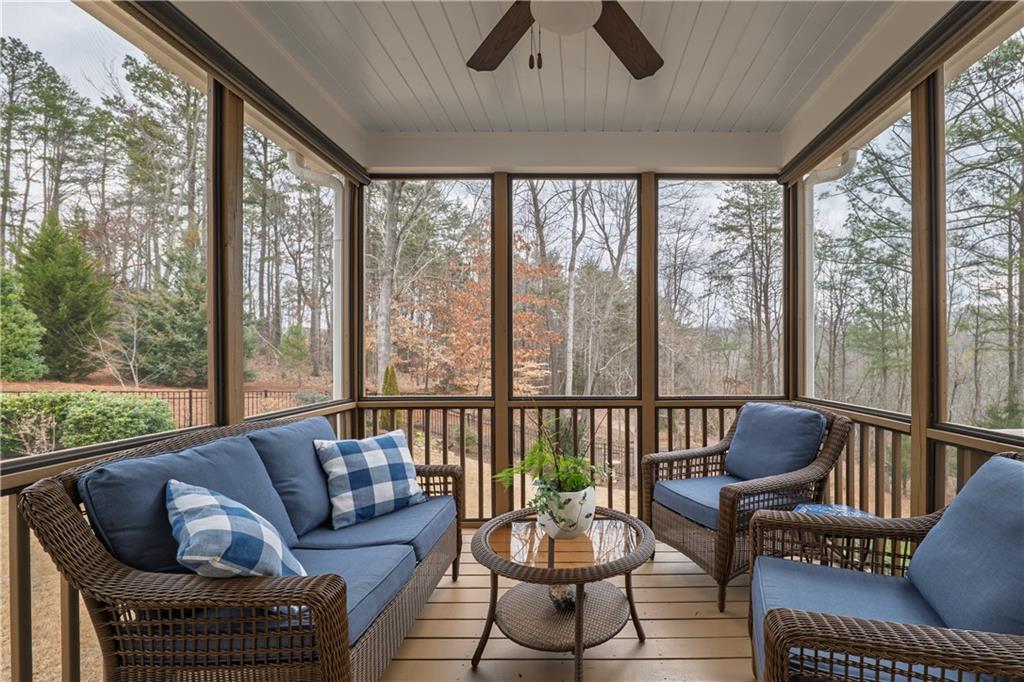 132 Chestnut Oak Lane