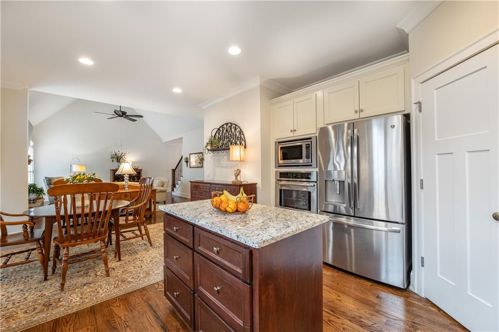 132 Chestnut Oak Lane