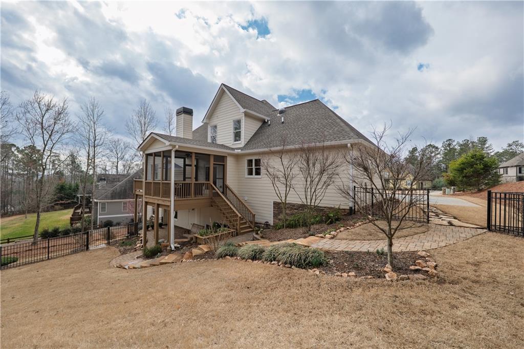 132 Chestnut Oak Lane