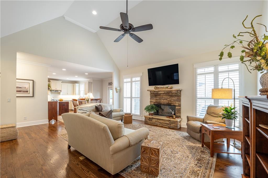 132 Chestnut Oak Lane