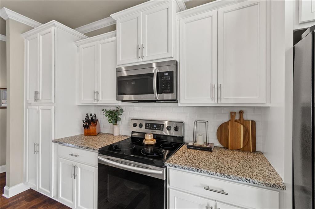 5831 Ridgedale Court