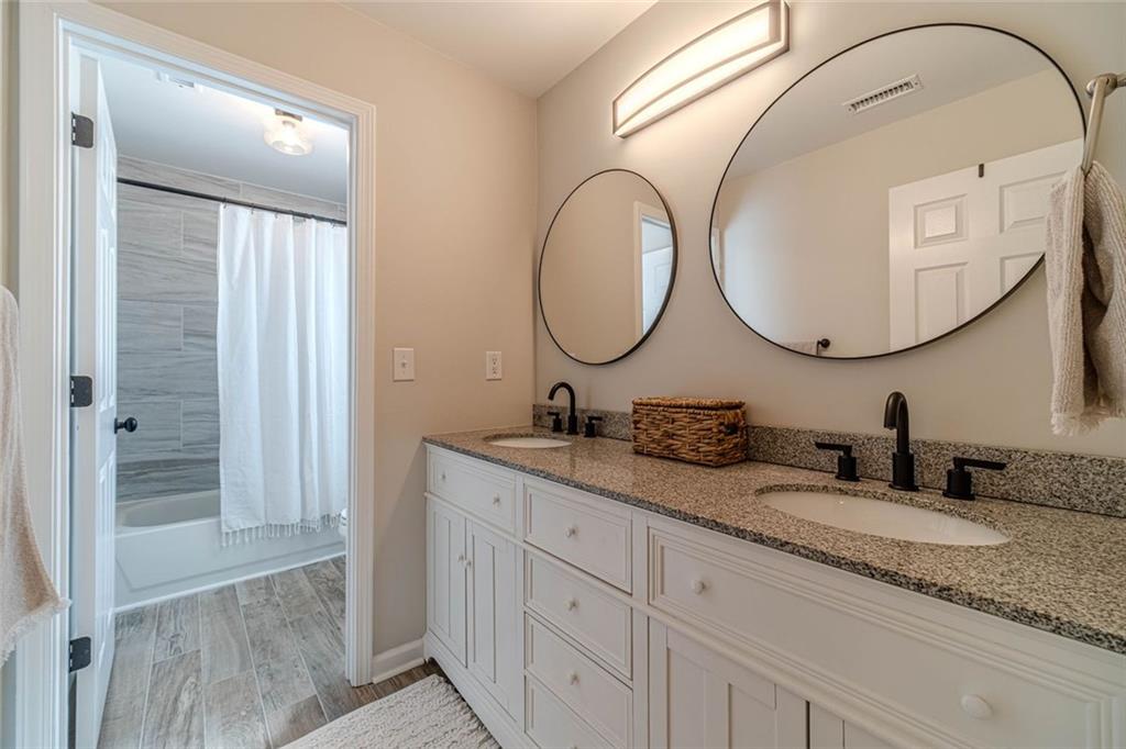 3435 Forest Valley Way