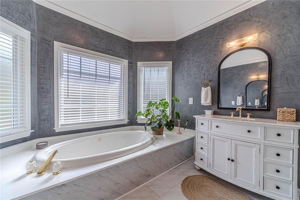 3435 Forest Valley Way