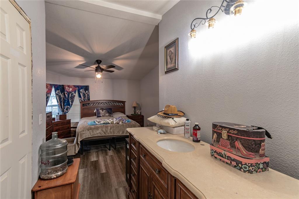 922 Old Dahlonega Highway