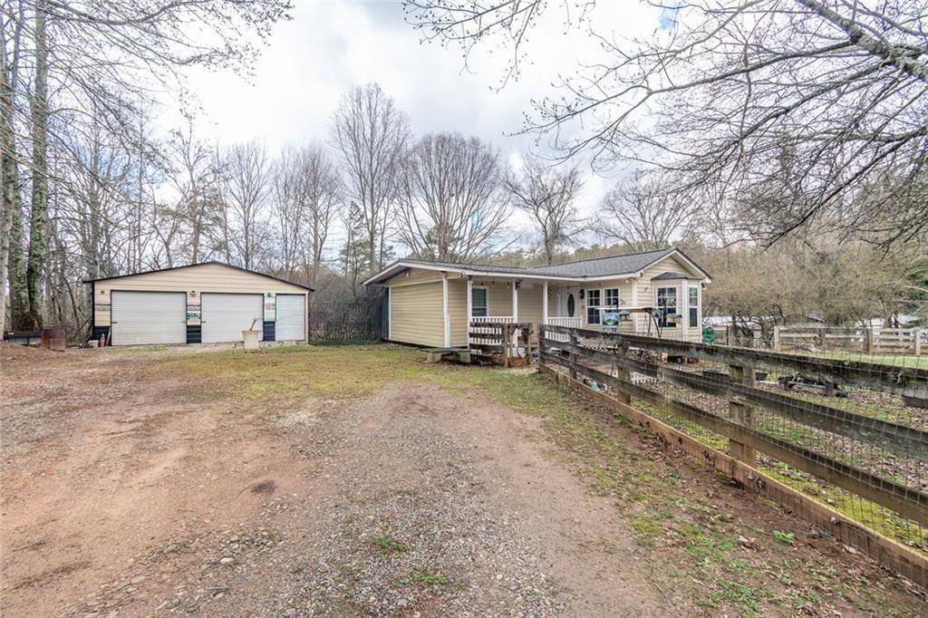 922 Old Dahlonega Highway