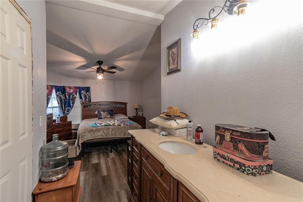 922 Old Dahlonega Highway