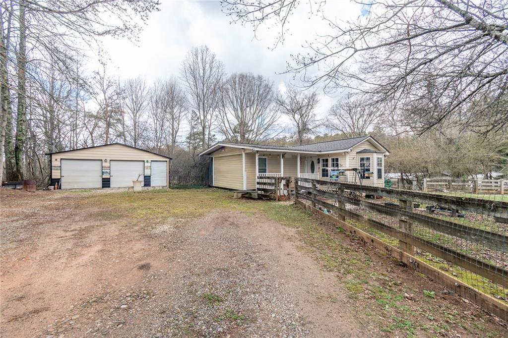 922 Old Dahlonega Highway