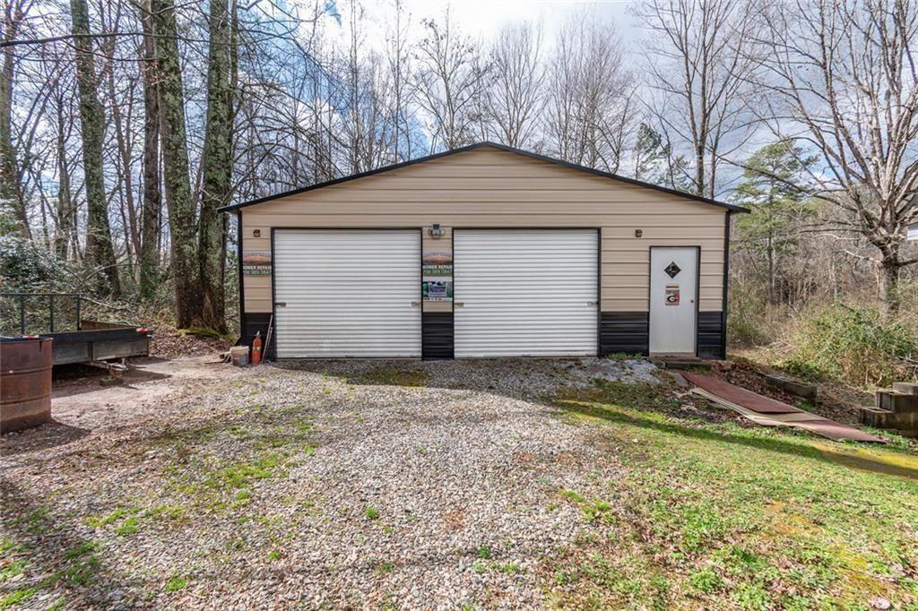 922 Old Dahlonega Highway