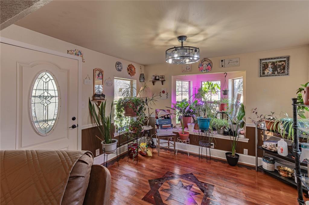 922 Old Dahlonega Highway