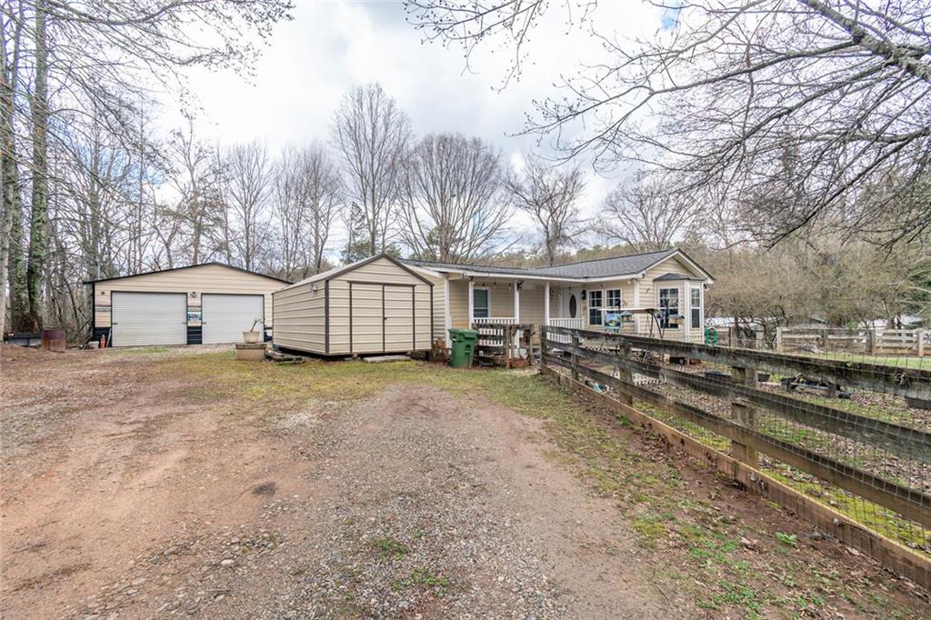 922 Old Dahlonega Highway