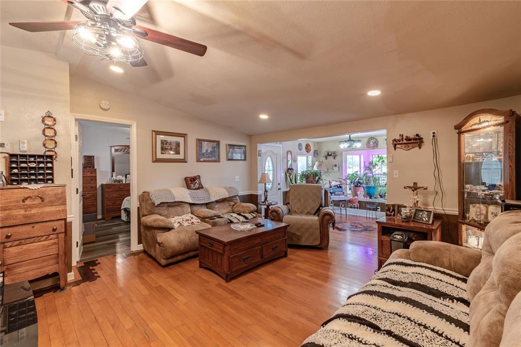 922 Old Dahlonega Highway