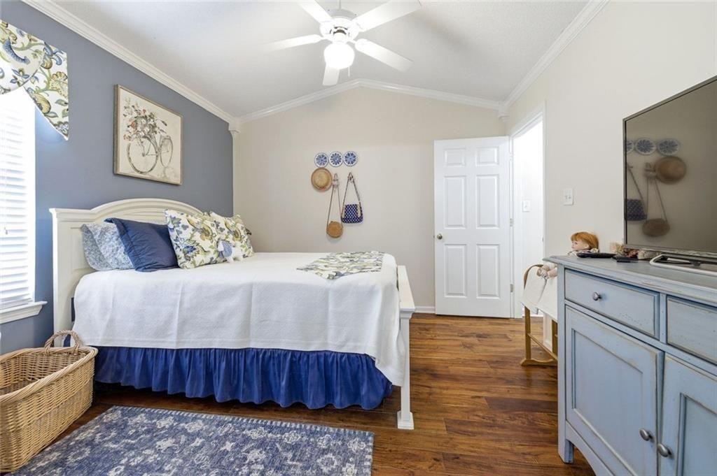 2982 Bentley Park Circle