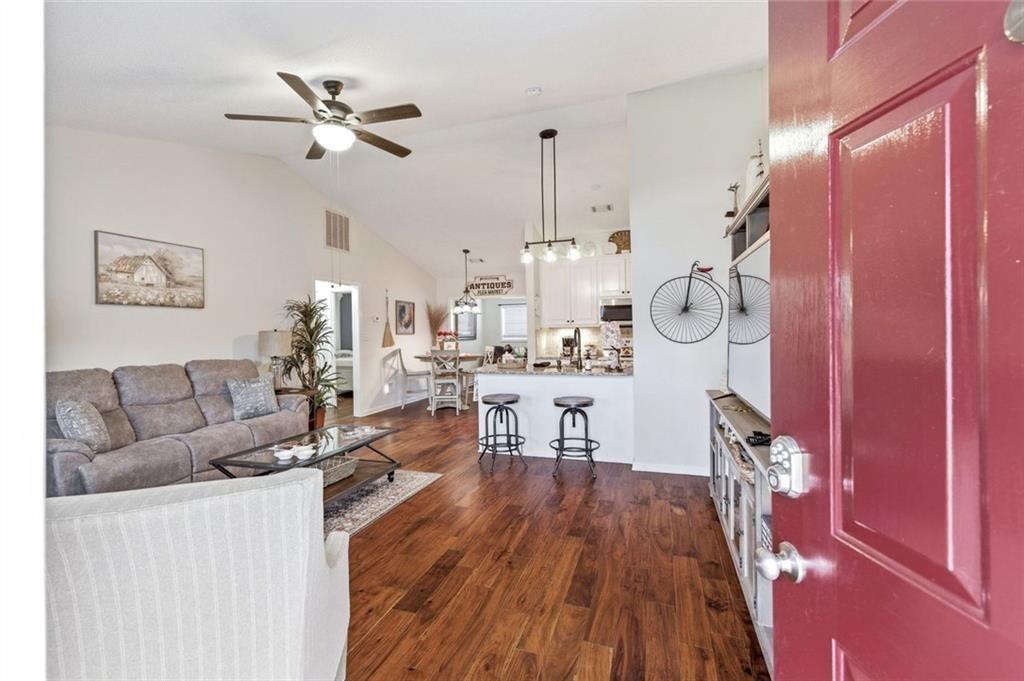 2982 Bentley Park Circle