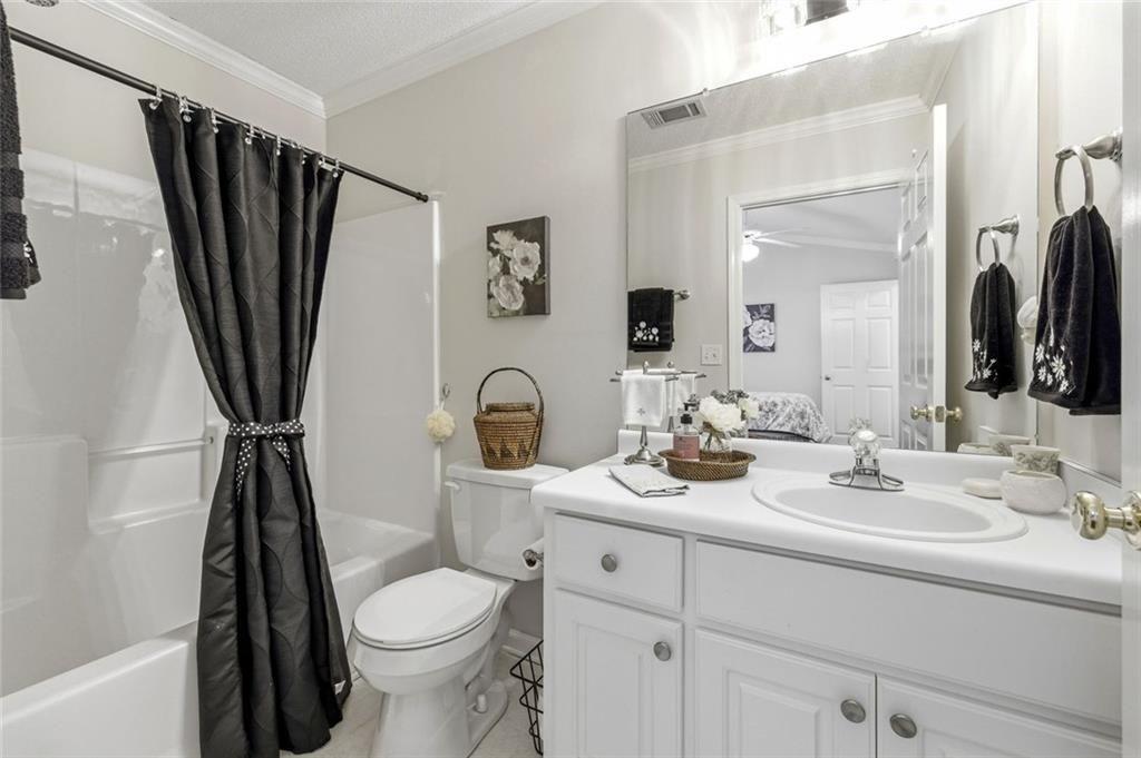 2982 Bentley Park Circle