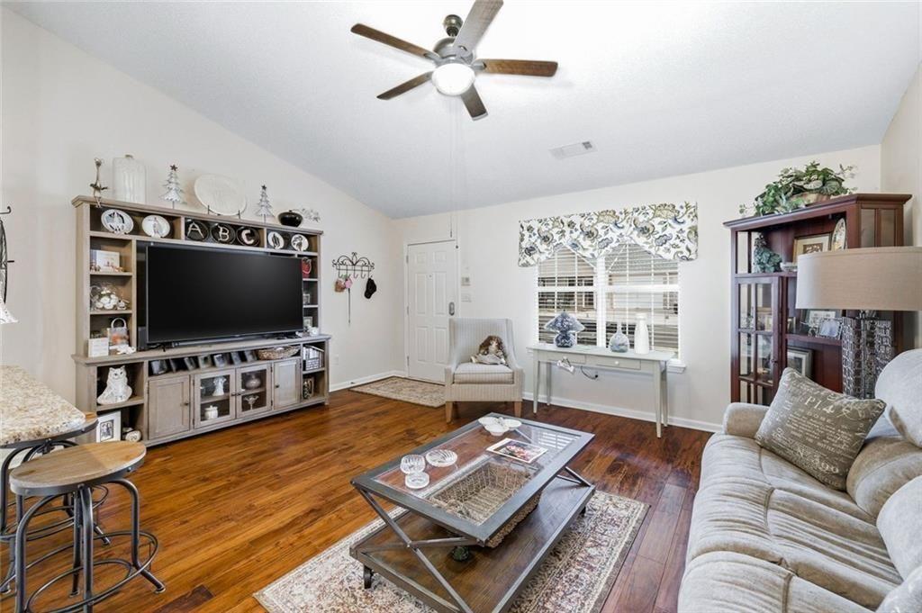 2982 Bentley Park Circle