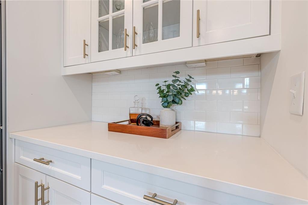 4850 Ramblewood Drive