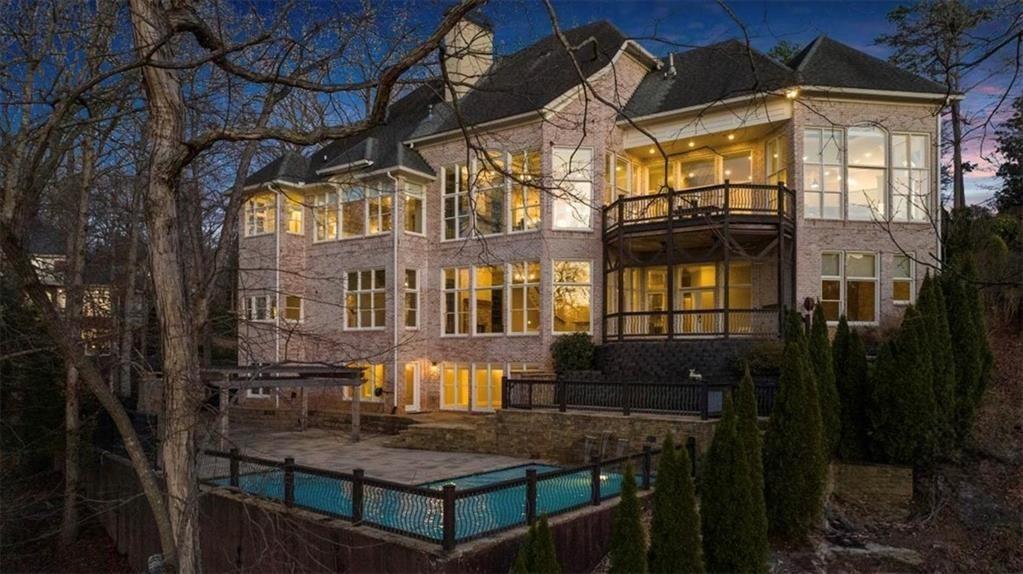 5610 Point West Drive