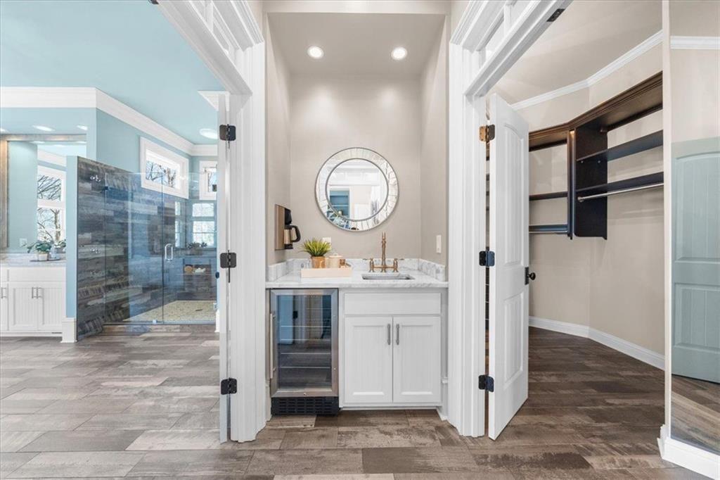 5610 Point West Drive