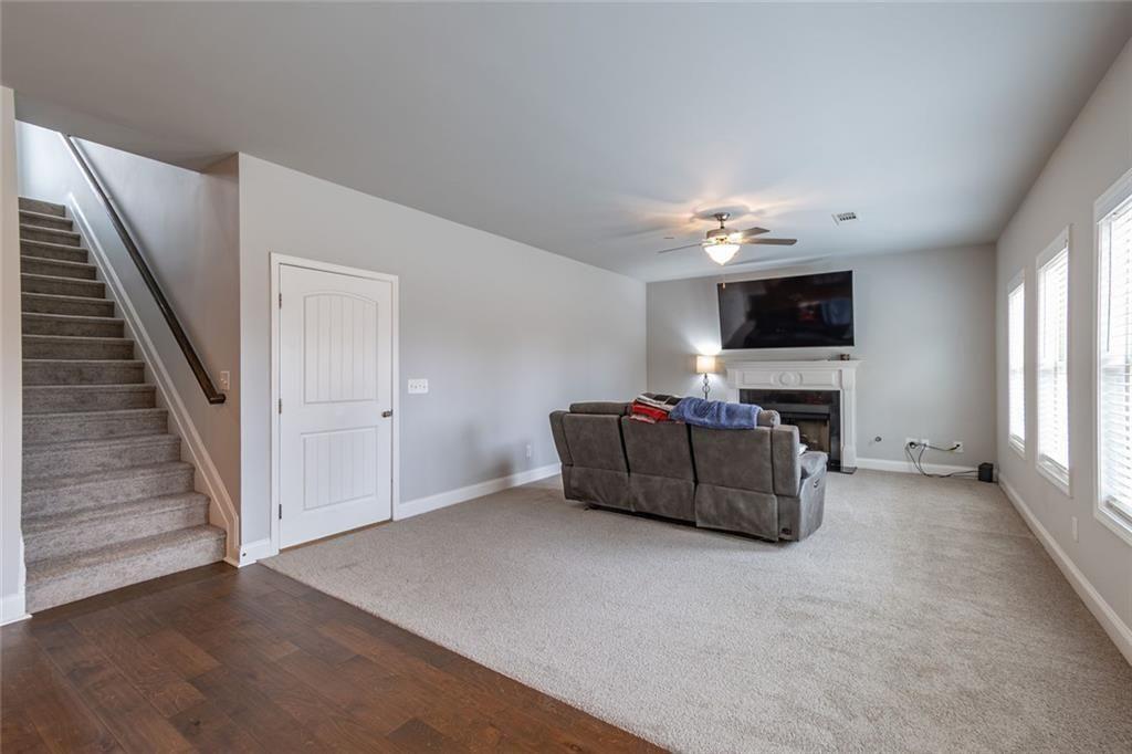 809 Joy Drive