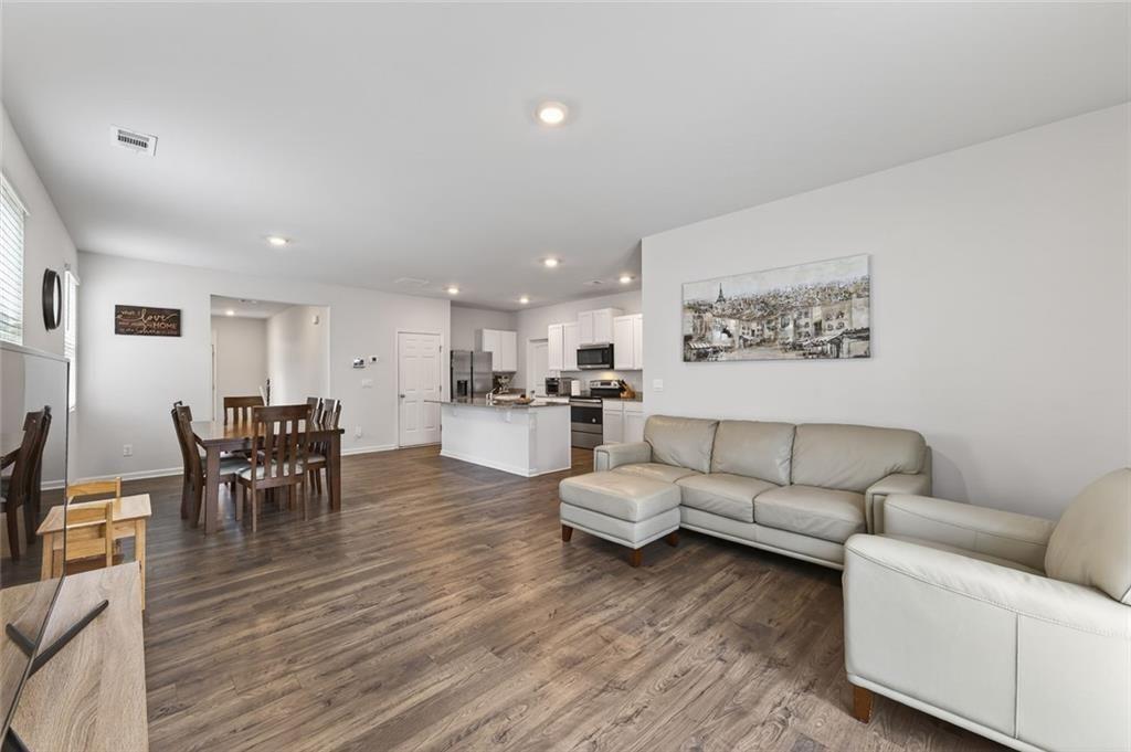 29 White Cedar Drive
