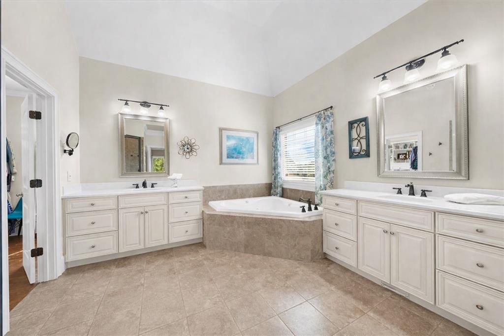 4638 Manor Drive