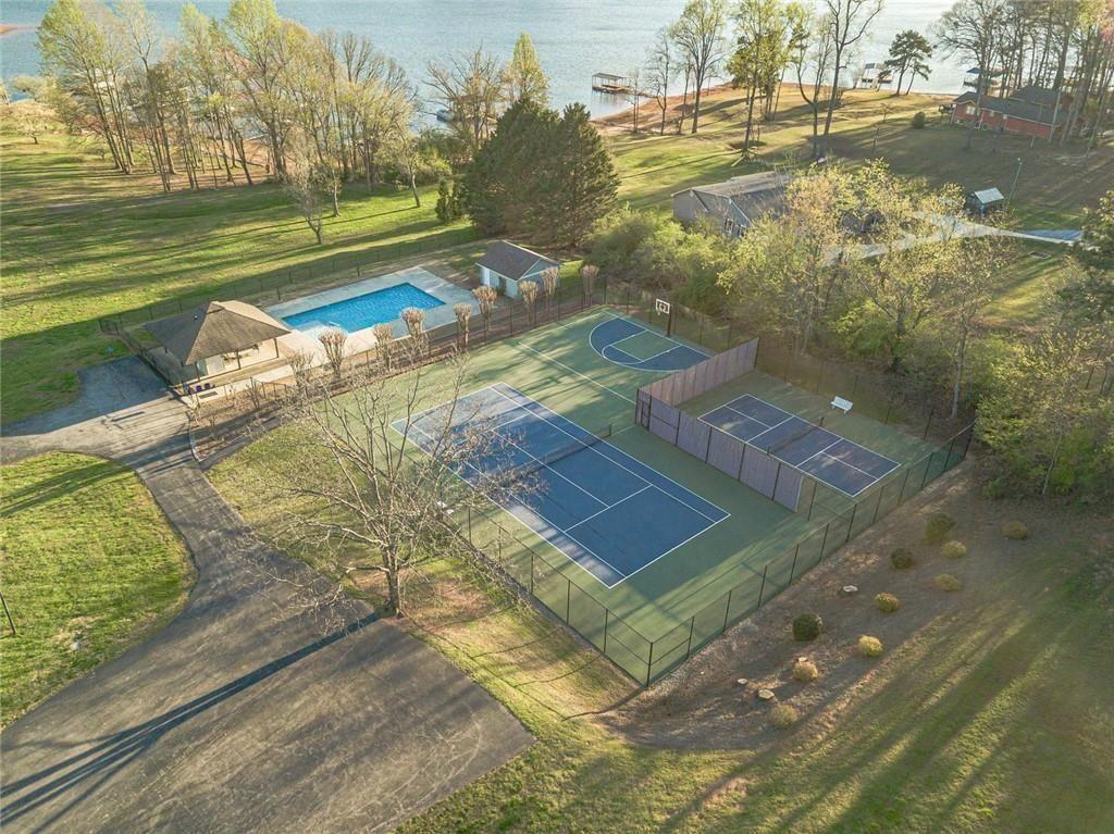 3614 N River Road