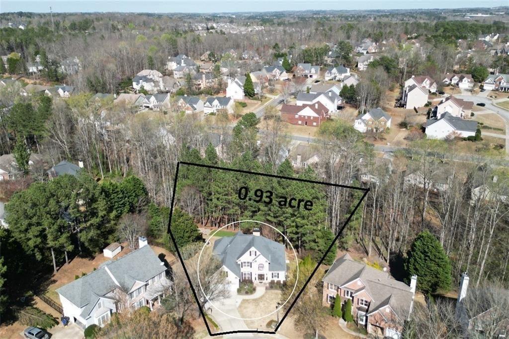 515 Hillcrest View Drive NE