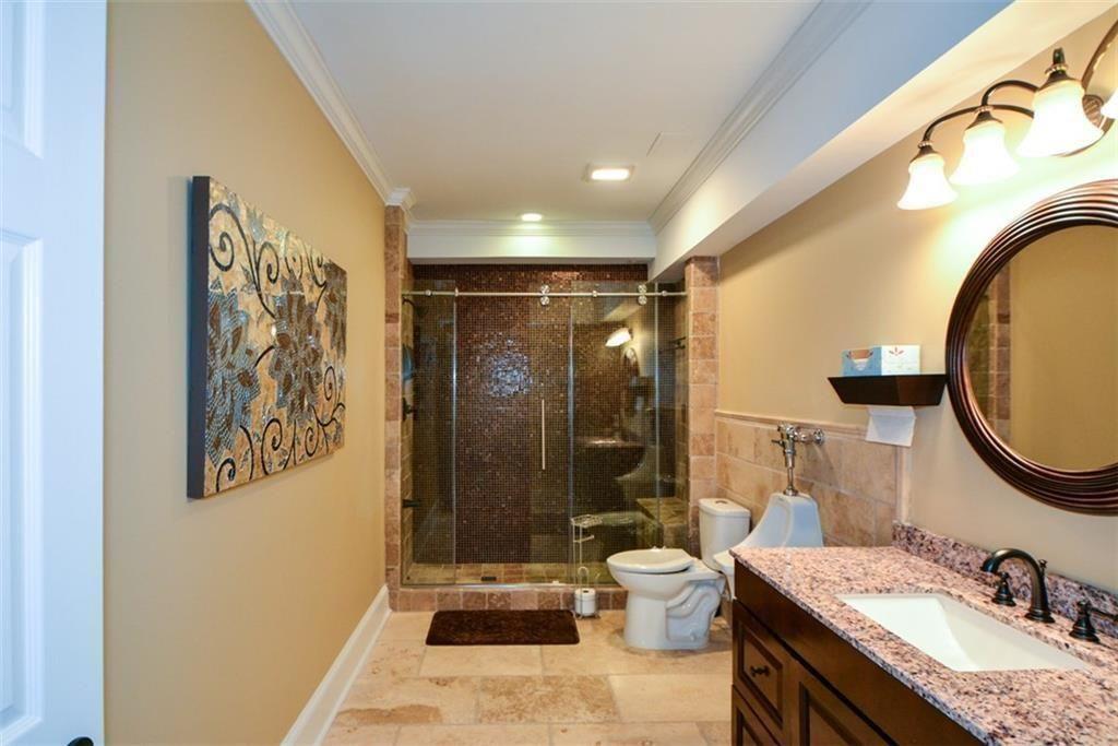 515 Hillcrest View Drive NE