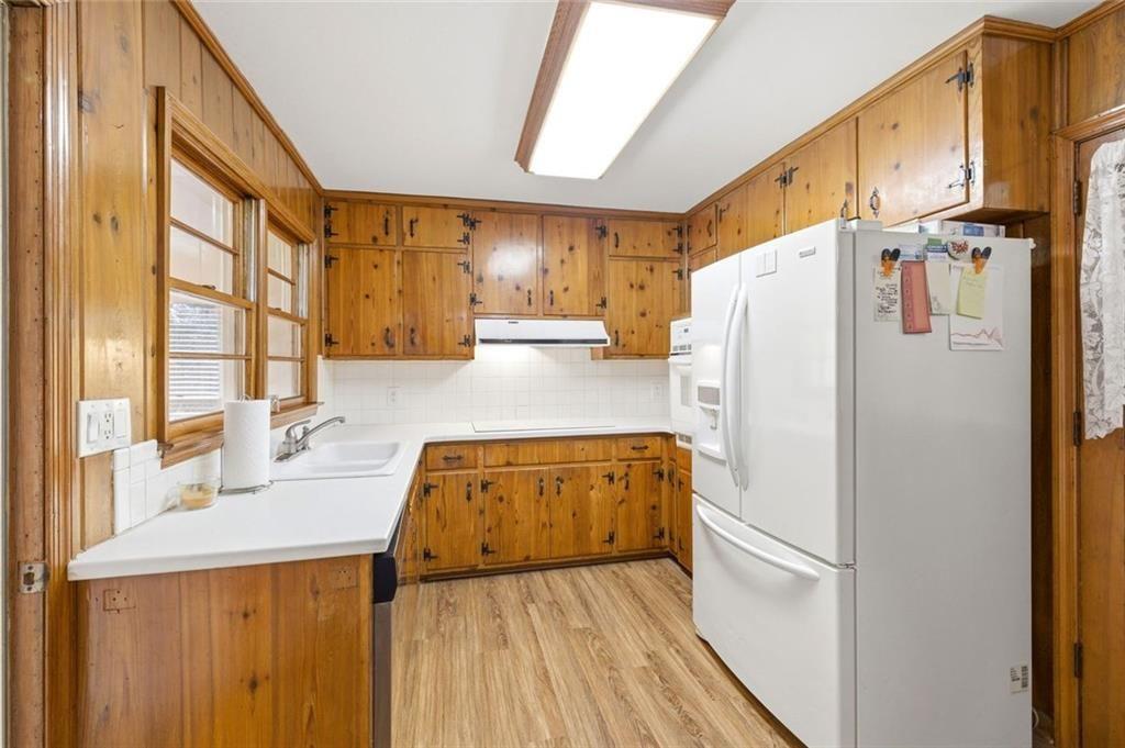 341 Pleasant Hill Road NW