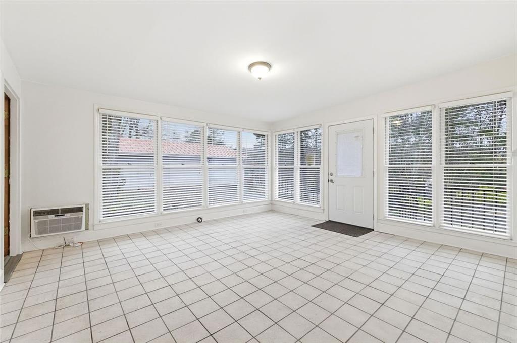 341 Pleasant Hill Road NW