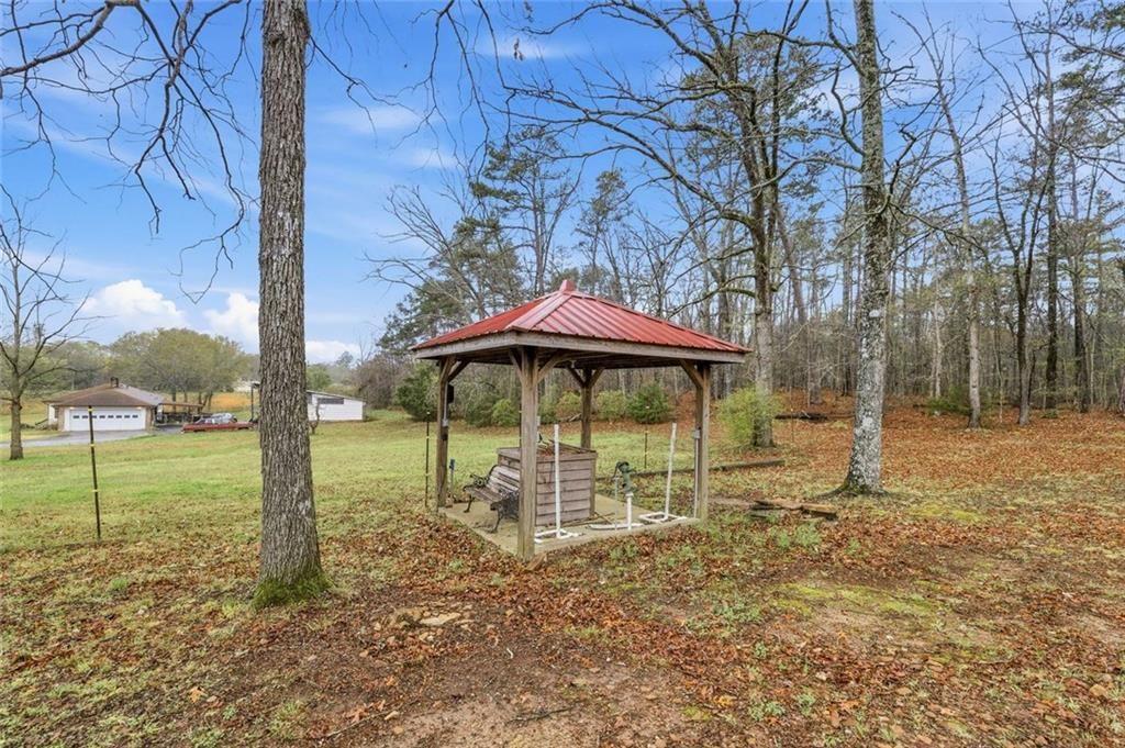 341 Pleasant Hill Road NW