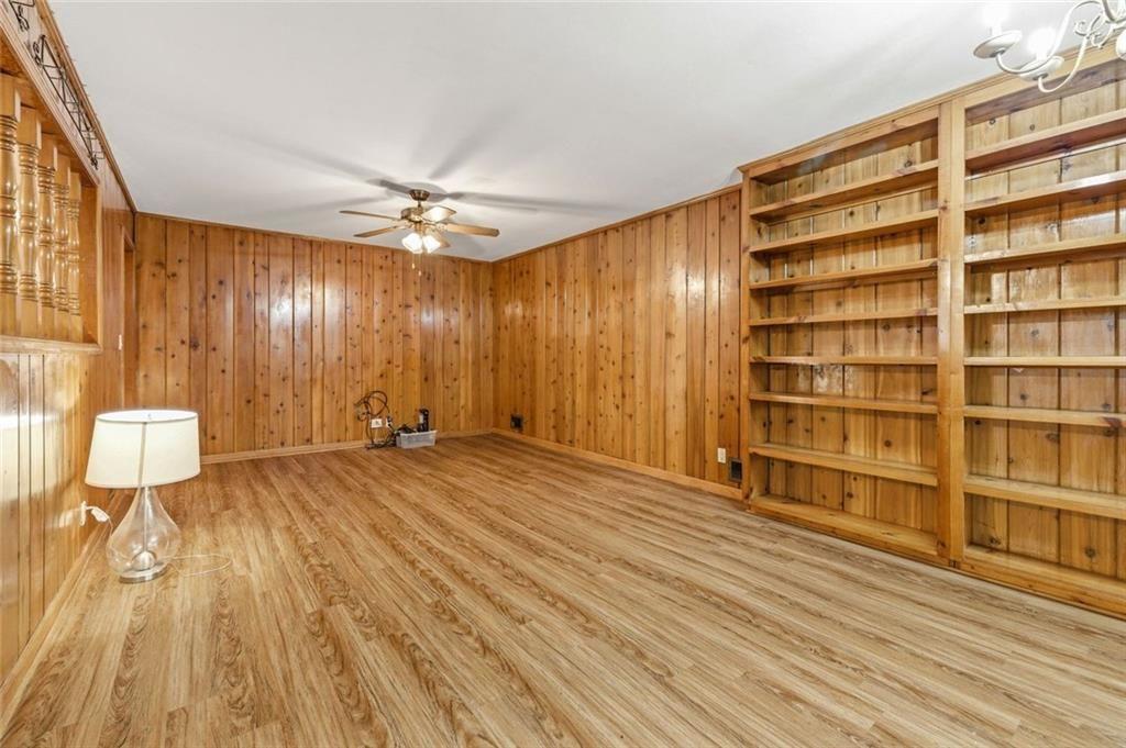 341 Pleasant Hill Road NW