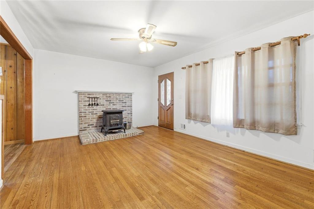 341 Pleasant Hill Road NW