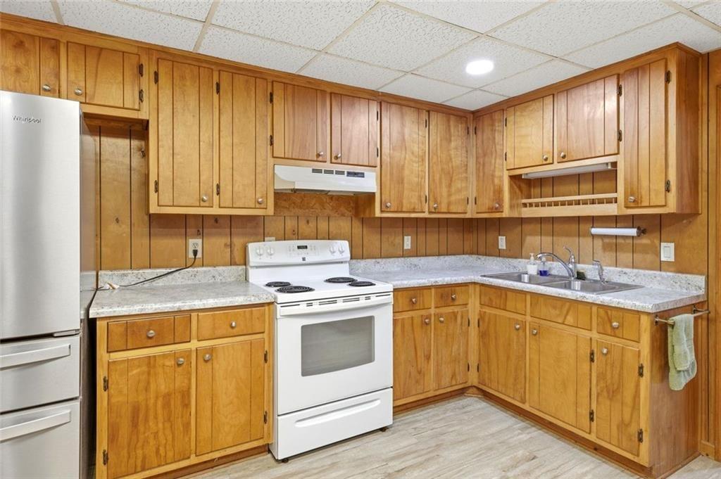 341 Pleasant Hill Road NW