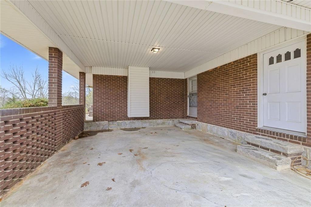 341 Pleasant Hill Road NW