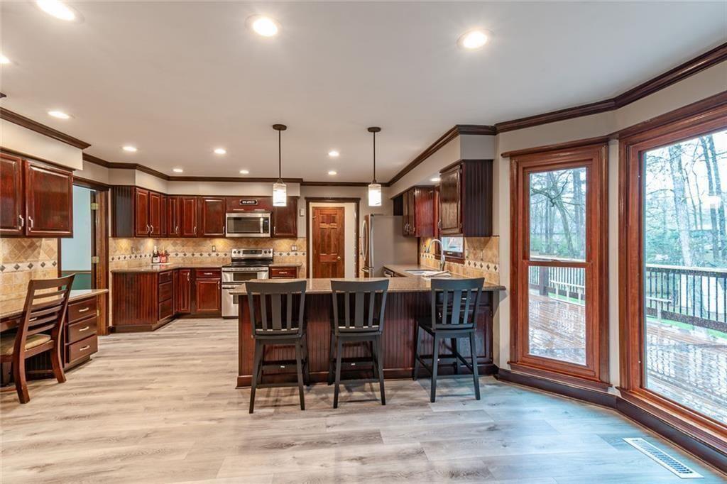 1377 Red Fox Run SW